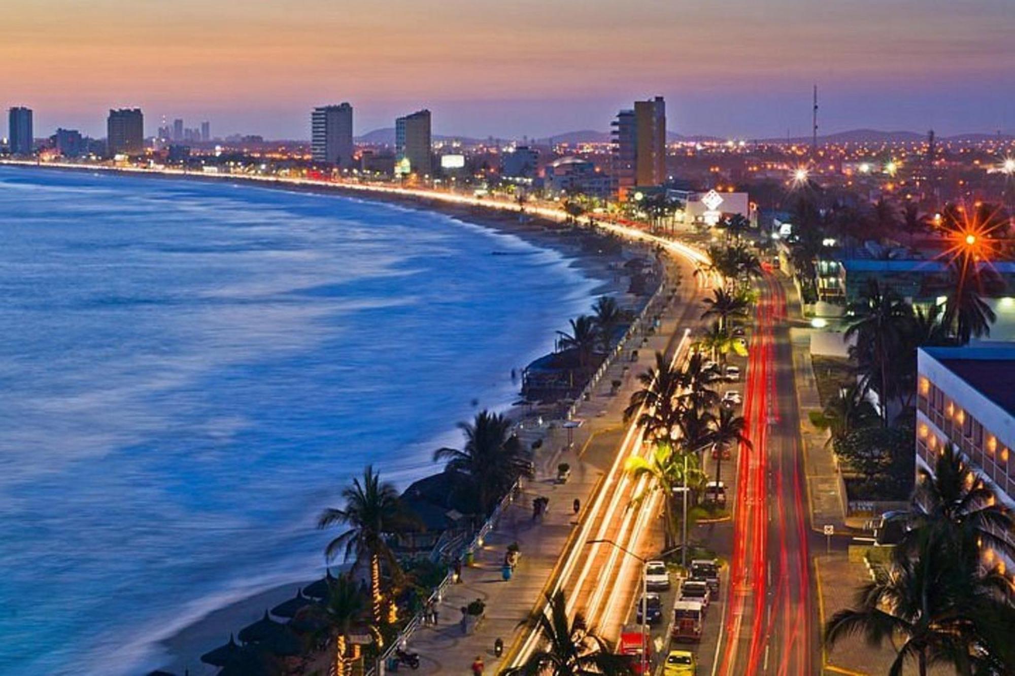 Departamento En A 5 Minutos De La Playa #333-28 * Mazatlán